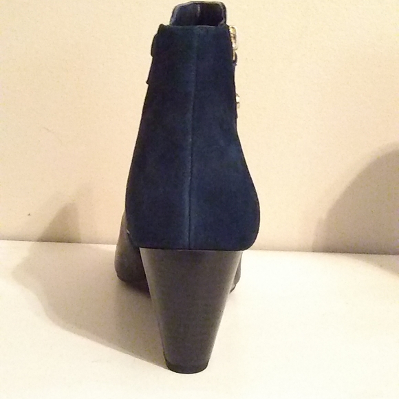 ISAAC MIZRAHI, KIERRA, BLUE, LEATHER & SUEDE ANKLE BOOTS, 9W, $129, BRAND NEW! - Picture 4 of 7